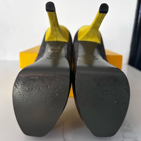 Suede gray Fendi platforms with neon yellow heels. - Picture 3 of 13